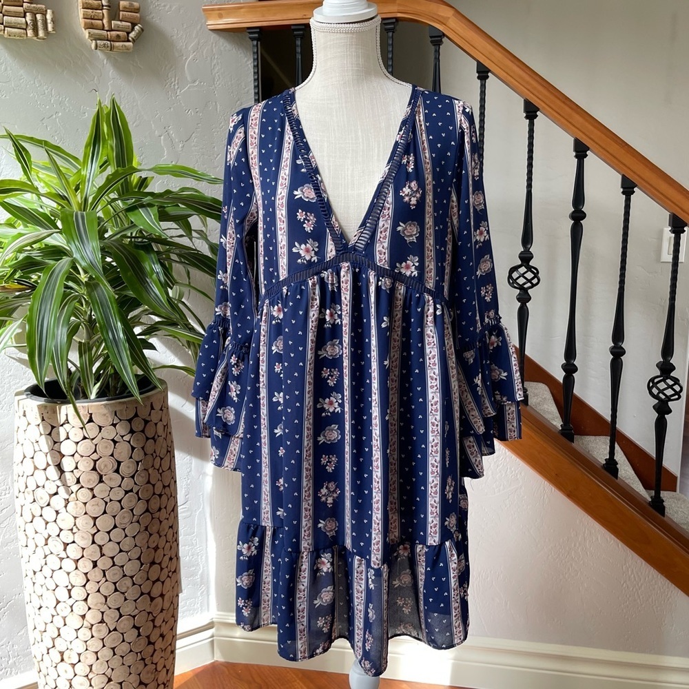 Wishlist apparel Boho Floral Print Dress with Ruffle Long Sleeve Size: S
